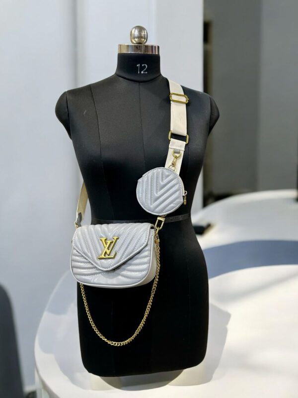 LOUISS VUITTONN WAVE MULTI POCHETTE - Image 2