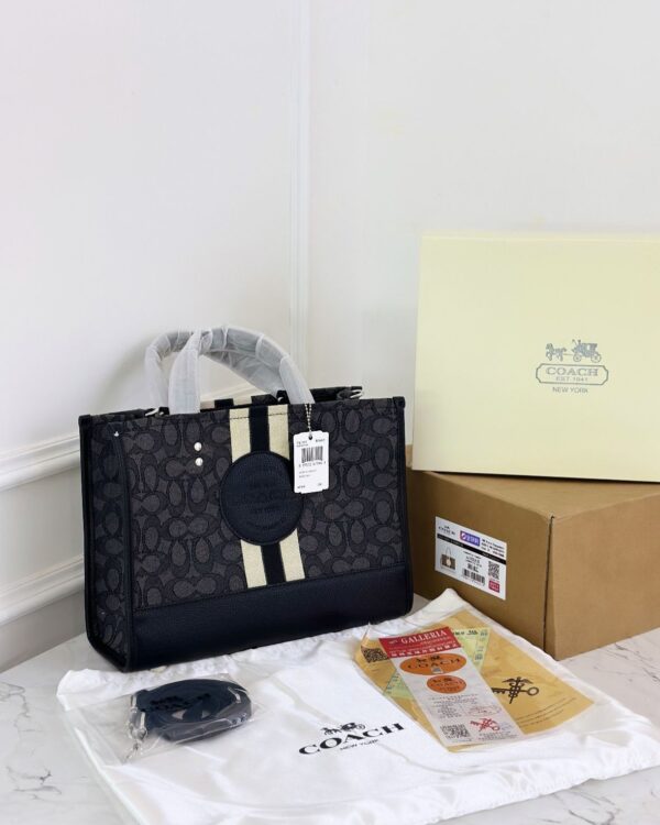 COACHH DEMPSEY CARRYALL SIGNATURE TOTE BAG 30 - Image 5
