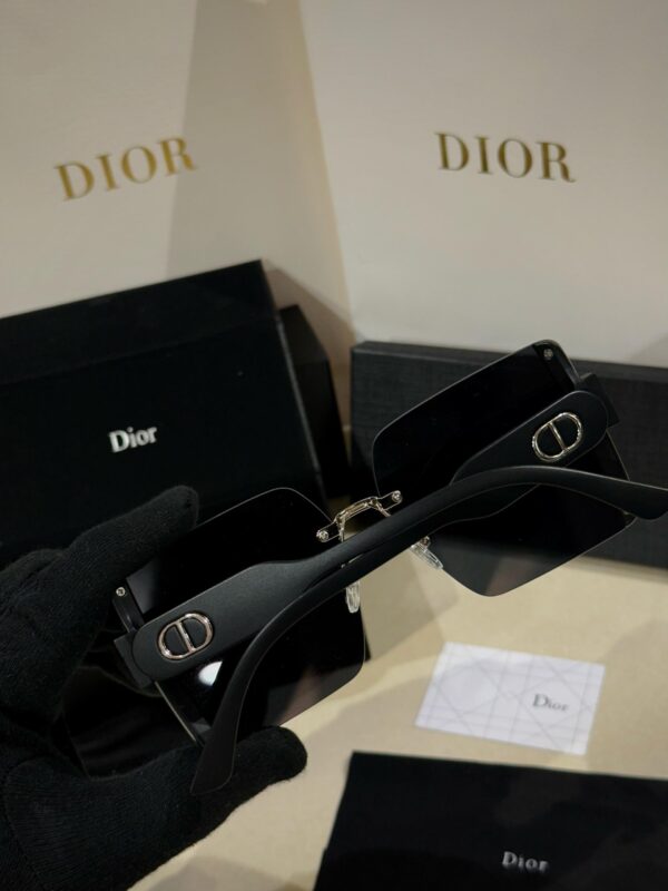 CHRISTIANN DIORR BIG - Image 4