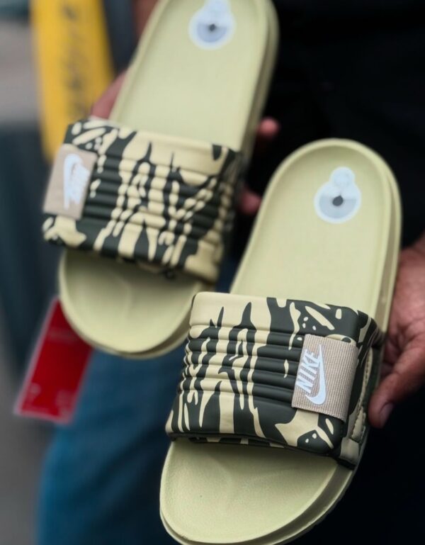 NIKEE OFFCOURT ADJUST SLIDES - Image 4