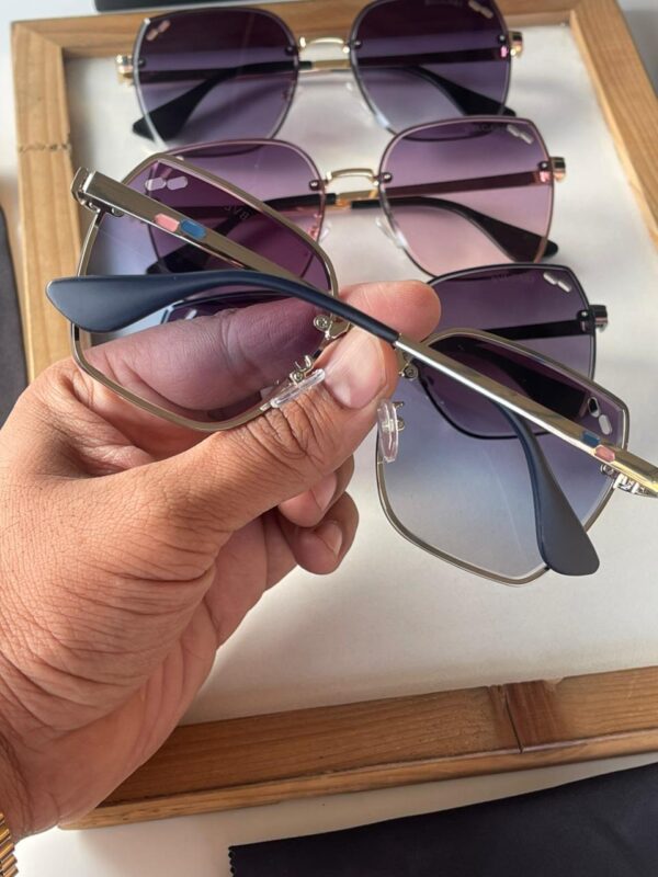 BVLGARII-SUNGLASSESS - Image 3