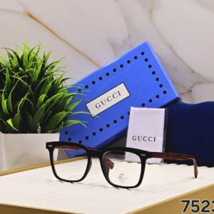 GUCCII SIDE WOODEN