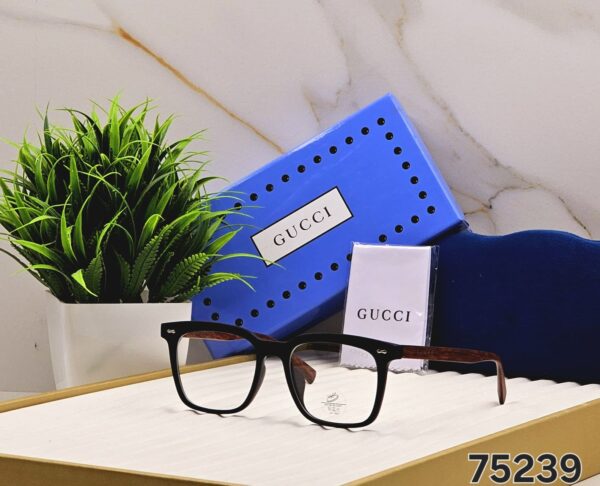 GUCCII SIDE WOODEN