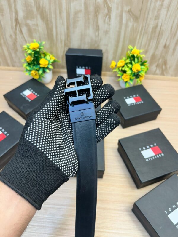 TOMMYY HILFIGER Premium Quality Reversible Buckle Belt - Image 2