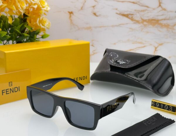 FENDII SUNGLASSESS - Image 3