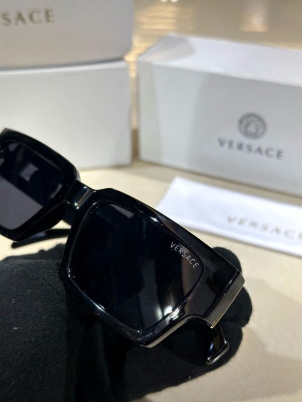 VERSACEE SUNGLASSESS - Image 3