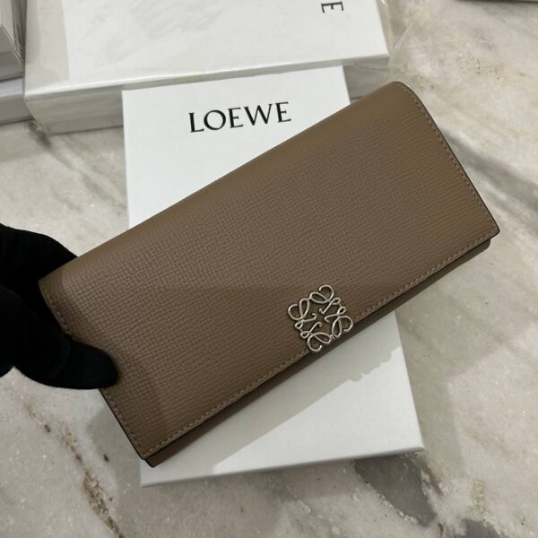Loewee Anagram Wallet on a Chain - Image 5