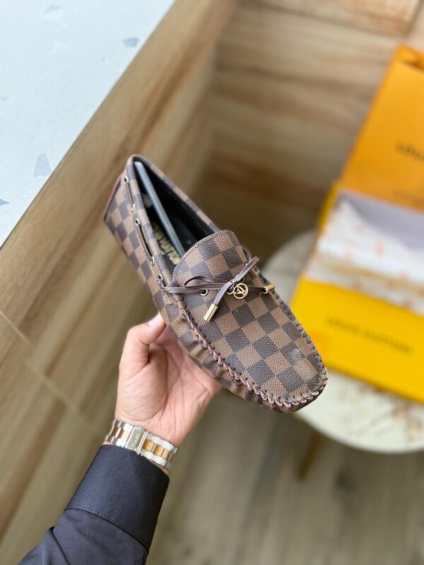 LOUISS VUITTONN MOCCASINS - Image 4
