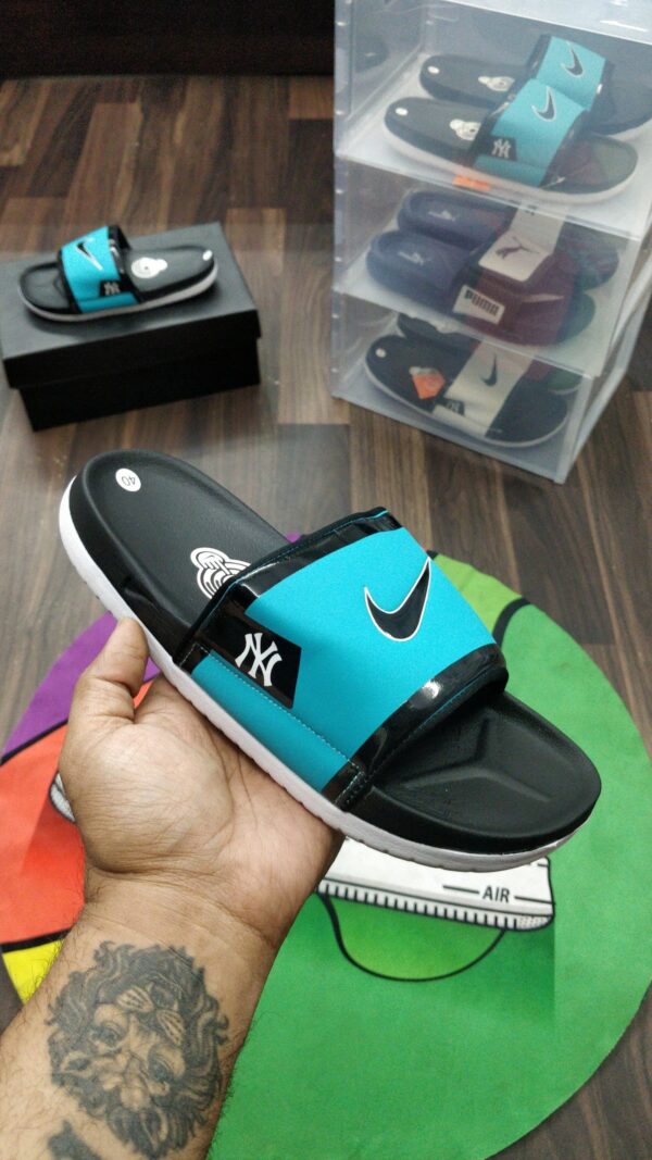NIKEE SLIDES - Image 2