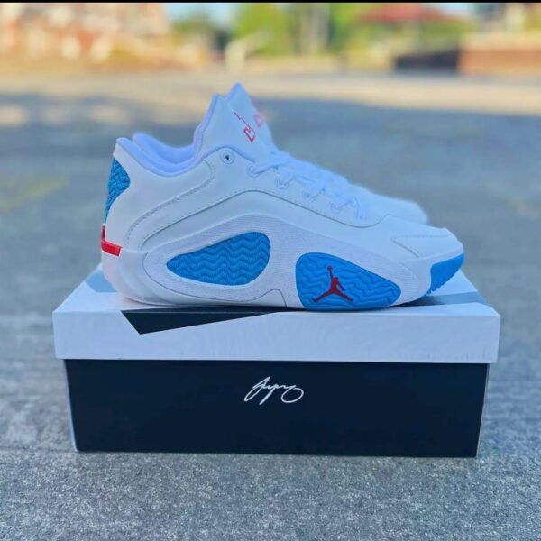 Nikee Air Jordan Tatum 2 White Sky - Image 2