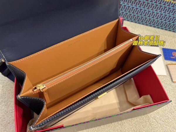 TORYY BURCHH T MONOGDAM SLING CUM CROSSBODY - Image 7