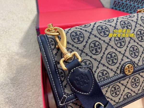 TORYY BURCHH T MONOGDAM SLING CUM CROSSBODY - Image 8
