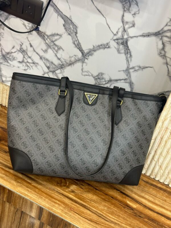 Guesss Tote bags with combo satchel bag - Image 4