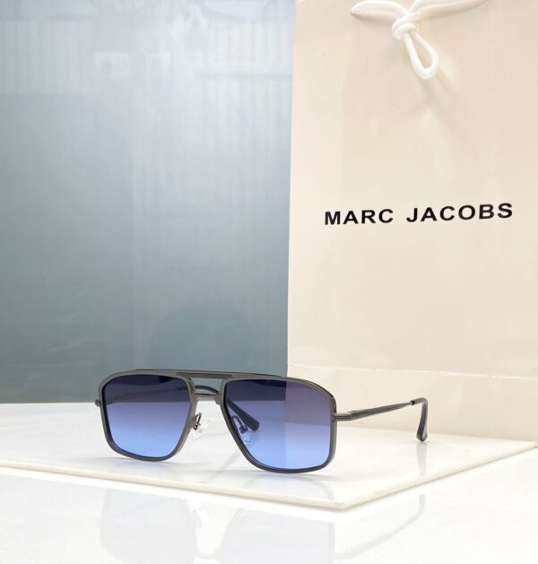 MARC JACOBSS