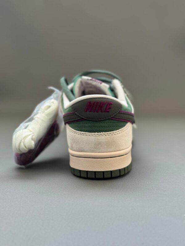 NIKEE SB DUNK OTOMO KASTSUHIRO - Image 2
