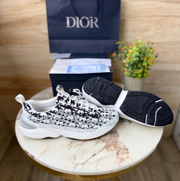 CHRISTIANN DIORR - Image 2