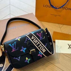 LOUISS VUITTONN LATEST EDITION CROSSBODY BAG