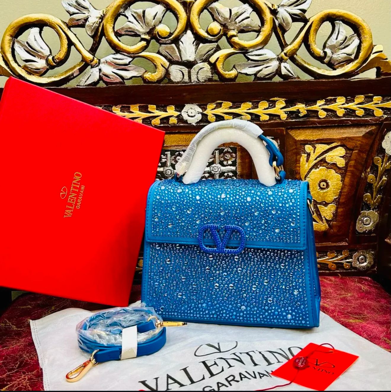 VALENTINOO BLUE CRYSTAL PREMIUM BAG