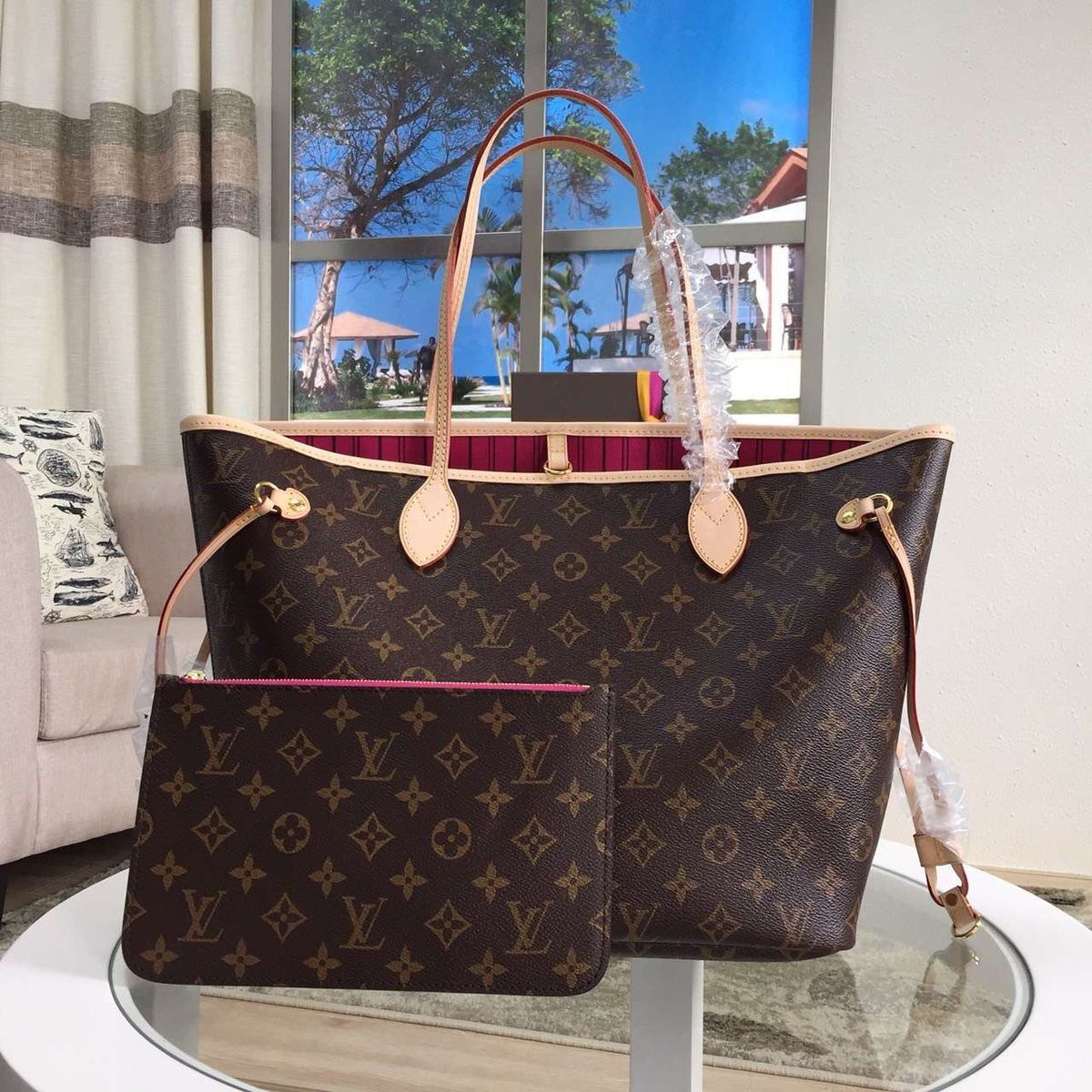 LOUISS VUITTONN NEVERFULL TOTE BAG