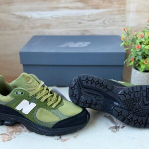 New balancee 2002 the basement moss green