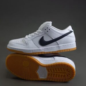NIKEE SB DUNK