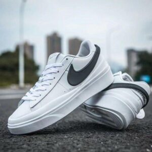 NIKEE BLAZER PHANTOM LOW 