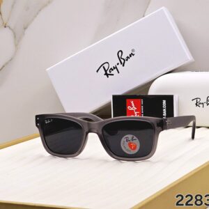 RAYBANN POLORIZED LENS SUNGLASSESS