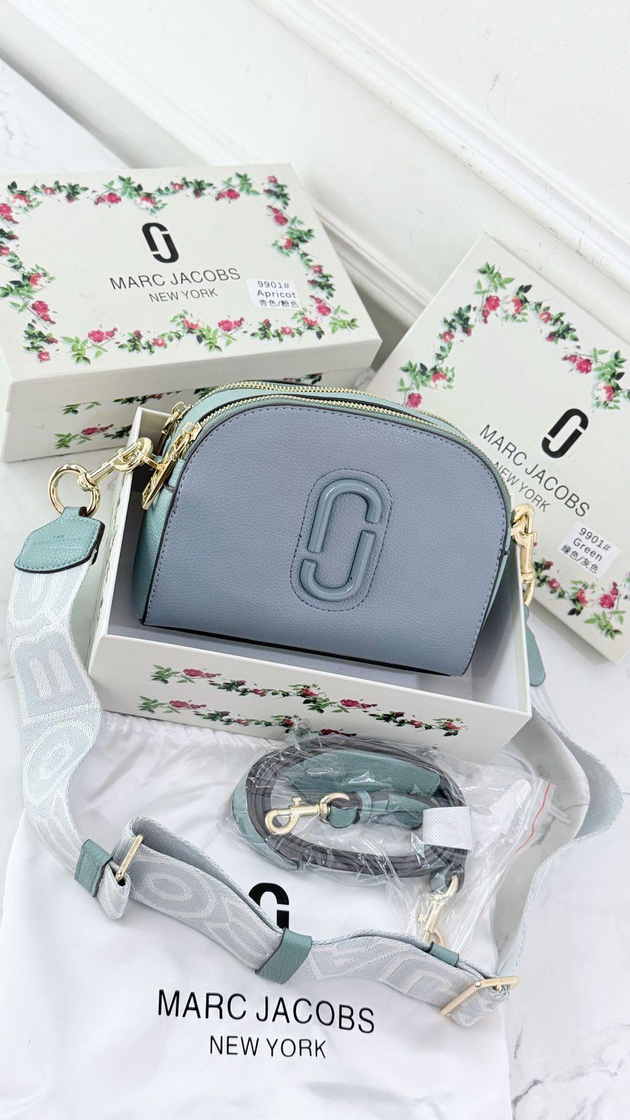 Marcc Jacobss Shutter Crossbody With Detachable Straps - Image 5