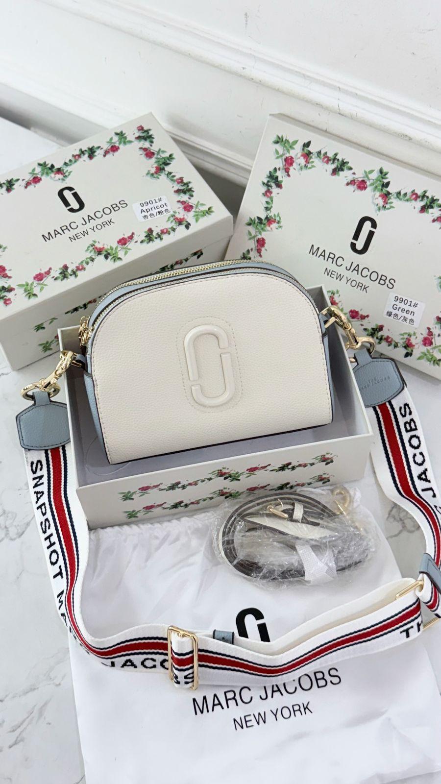 Marcc Jacobss Shutter Crossbody With Detachable Straps - Image 8