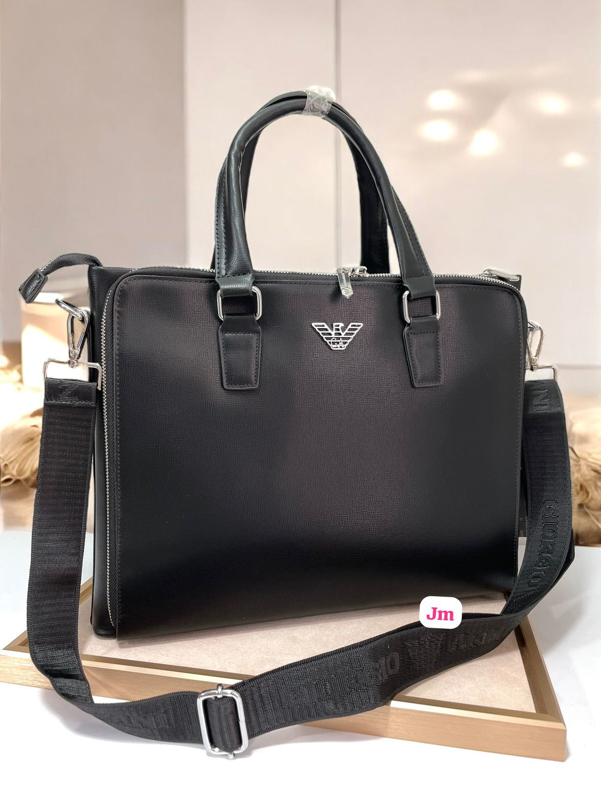 TOP QUALITY LAPTOP BAG( WITH OG DUSTCOVER - Image 10