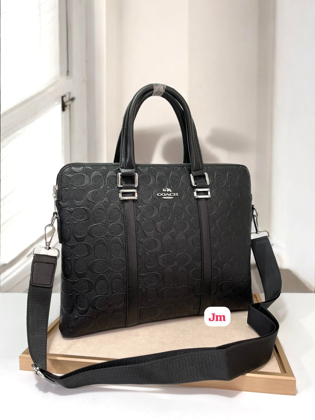 TOP QUALITY LAPTOP BAG( WITH OG DUSTCOVER - Image 13