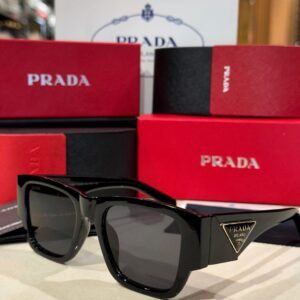 PRADAA SUNGLASSESS