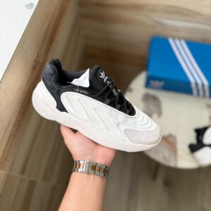 ADIDASS ORIGINALS OZELIA JOKER
