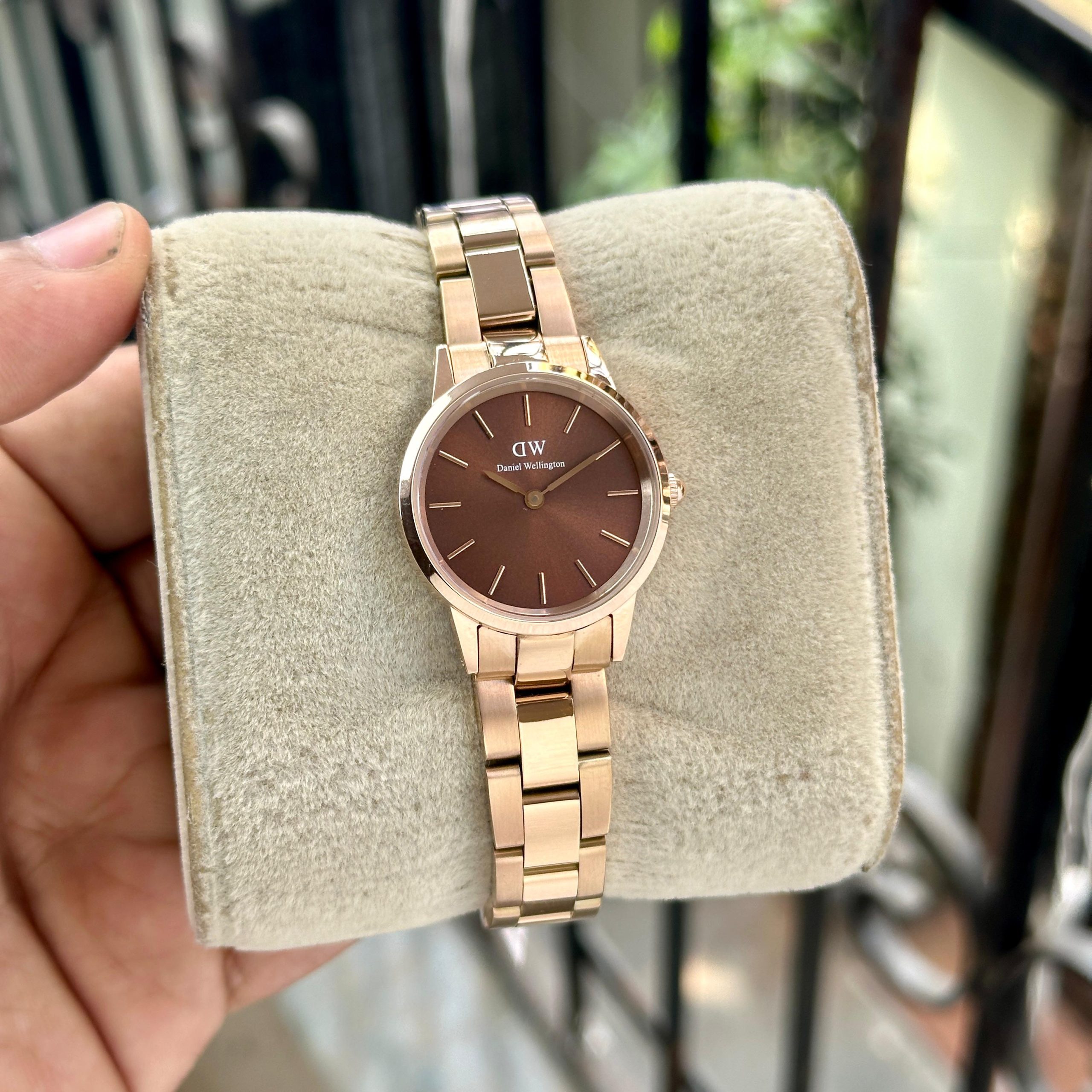 DANIELL WELLINGTON Iconic Link Collection