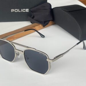 POLICEE SUNGLASSESS