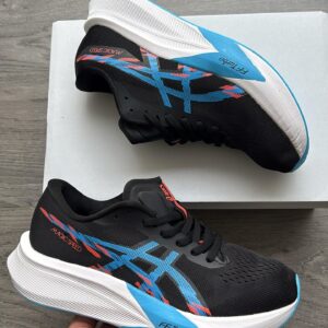 ASICSS turbo ff blast