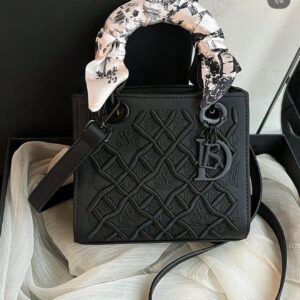 CHRISTIANN DIORR BLACK PREMIUM BAG