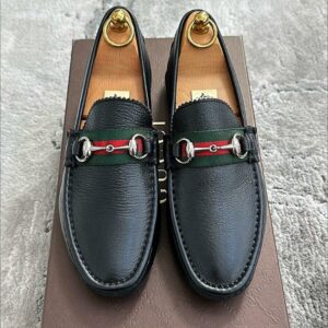 GUCCII CARA LOGO LOAFER