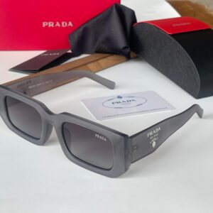PRADAA-SUNGLASSESS