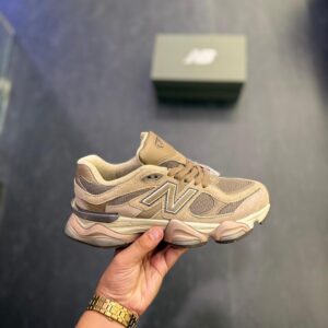 NEW BALANCEE 9060 CHOCLATE