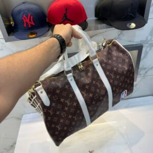 Louiss Vuittonn Keepall Bandoulire NBA Edition