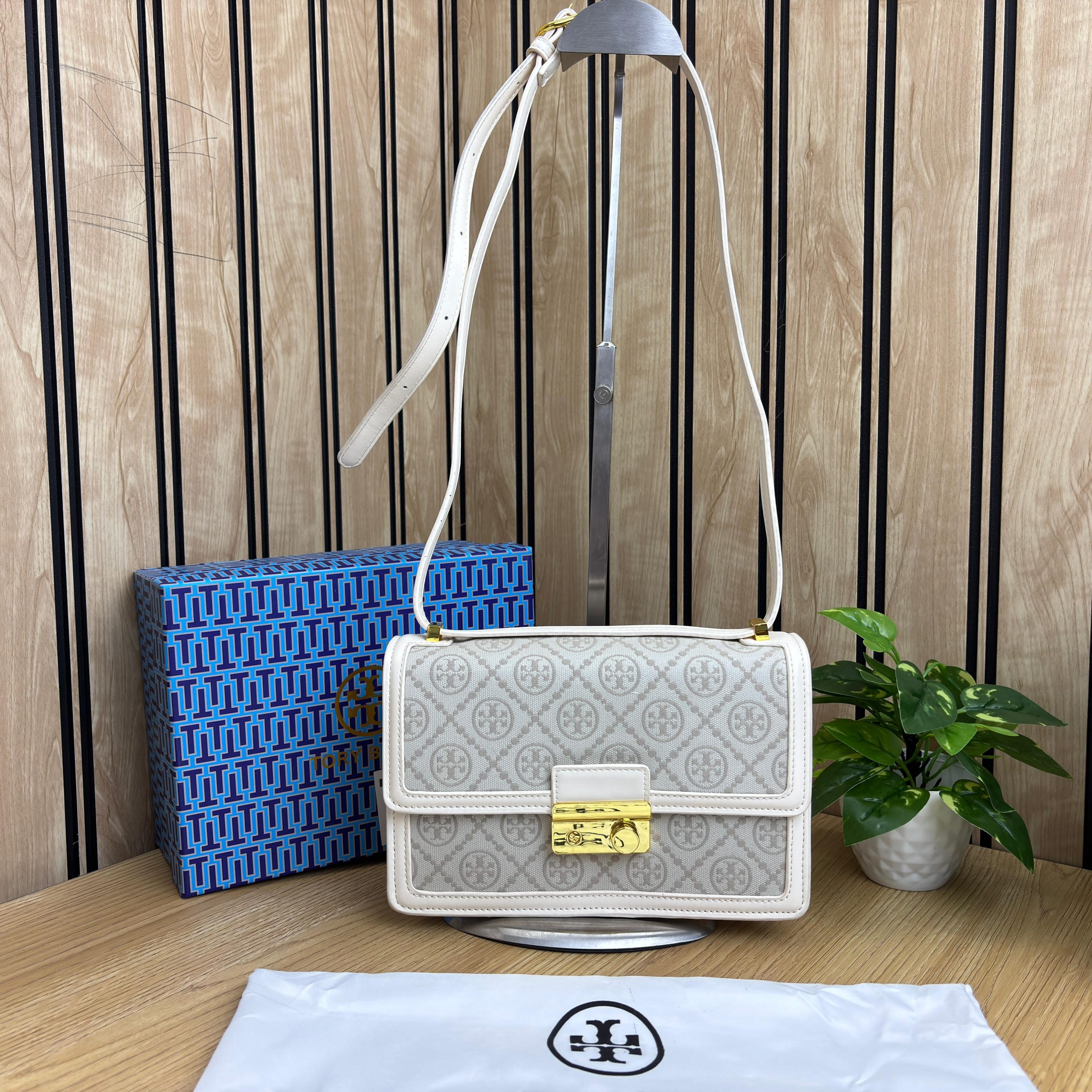 TORRYY BURCHH T MONOGRAM CROSSBODY BAG