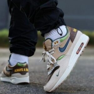 Nikee-Air-max-1-University-Of-Oregon-same-box