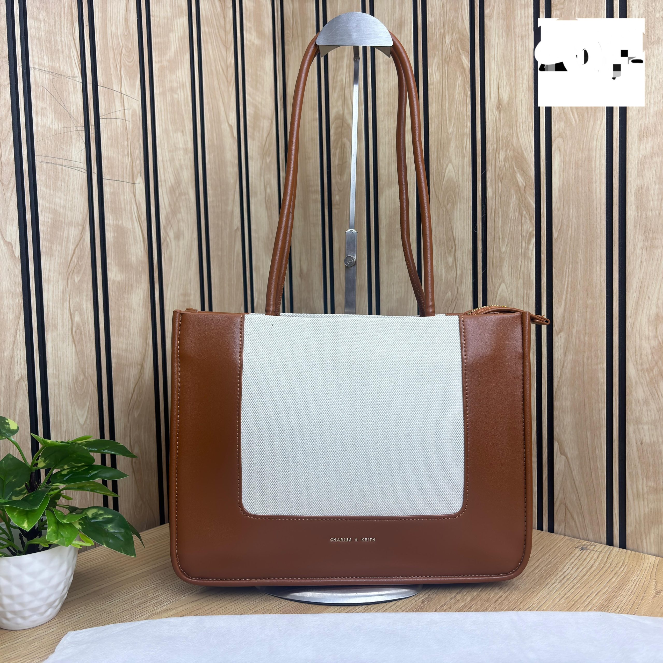 CHARLESS & KEITHH DAYLLA TOTE BAG