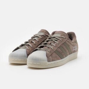 ADIDASS ORIGINAL SUPERSTAR BROWN OFF WHITE