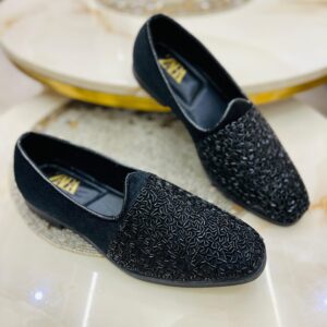 ZARAA (Zardosi Handwork peshawari loafers)