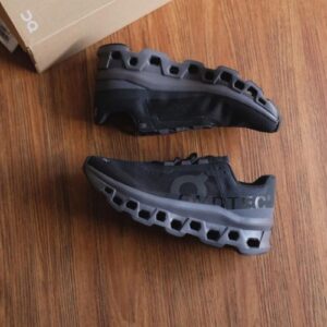 Onn Cloud Monster Black