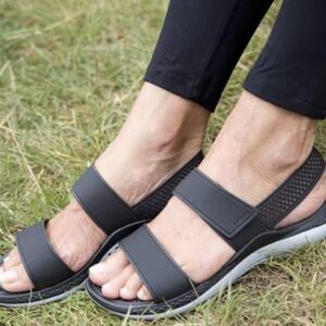 CROCSS SANDALS
