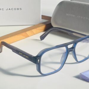 MARC JACOBSS TRANSPARENT LENS