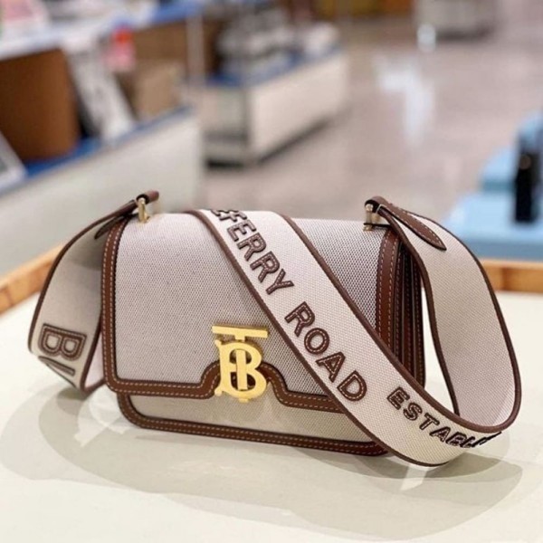 Burberryy Horseferry Road Sling Bag